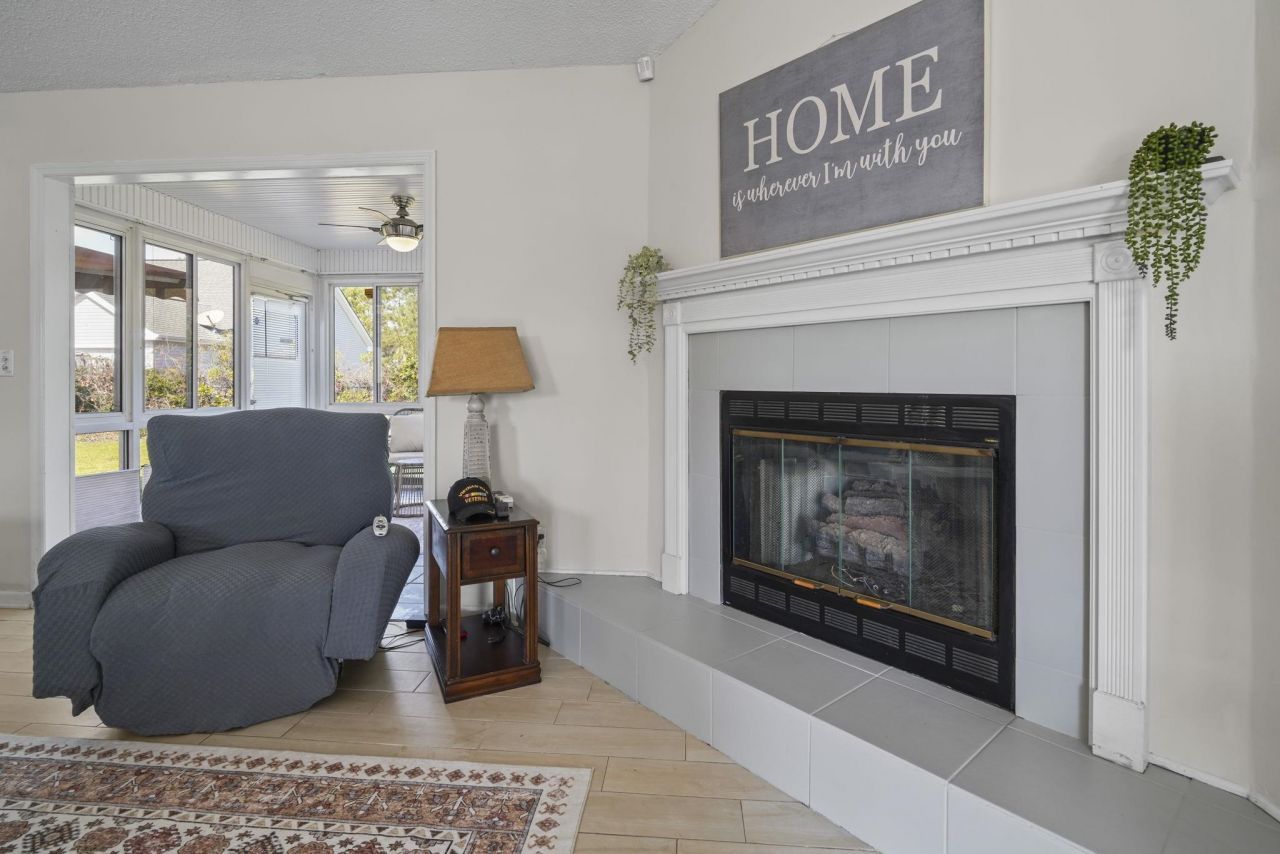 4351 Dew N. Ct. Photo 8