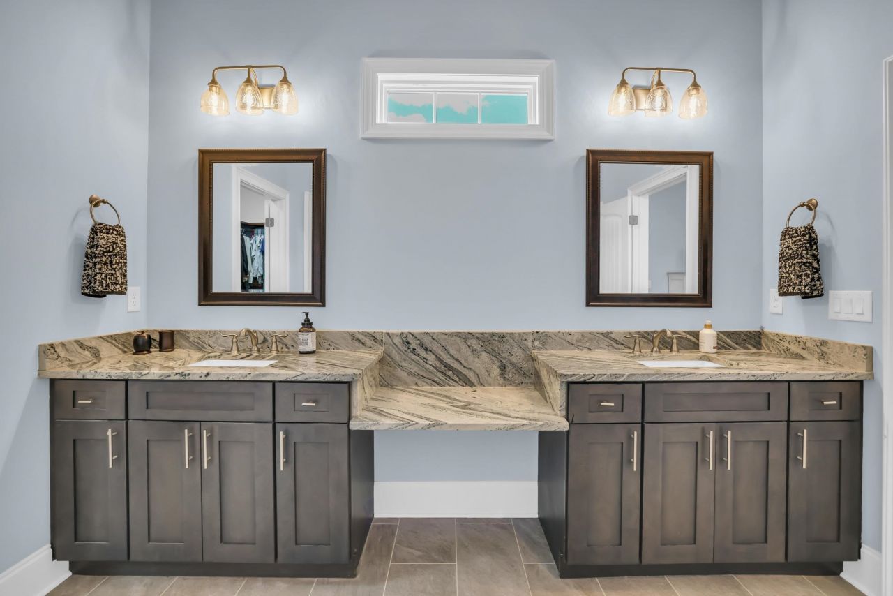 2004 Crow Field Ct. Photo 12