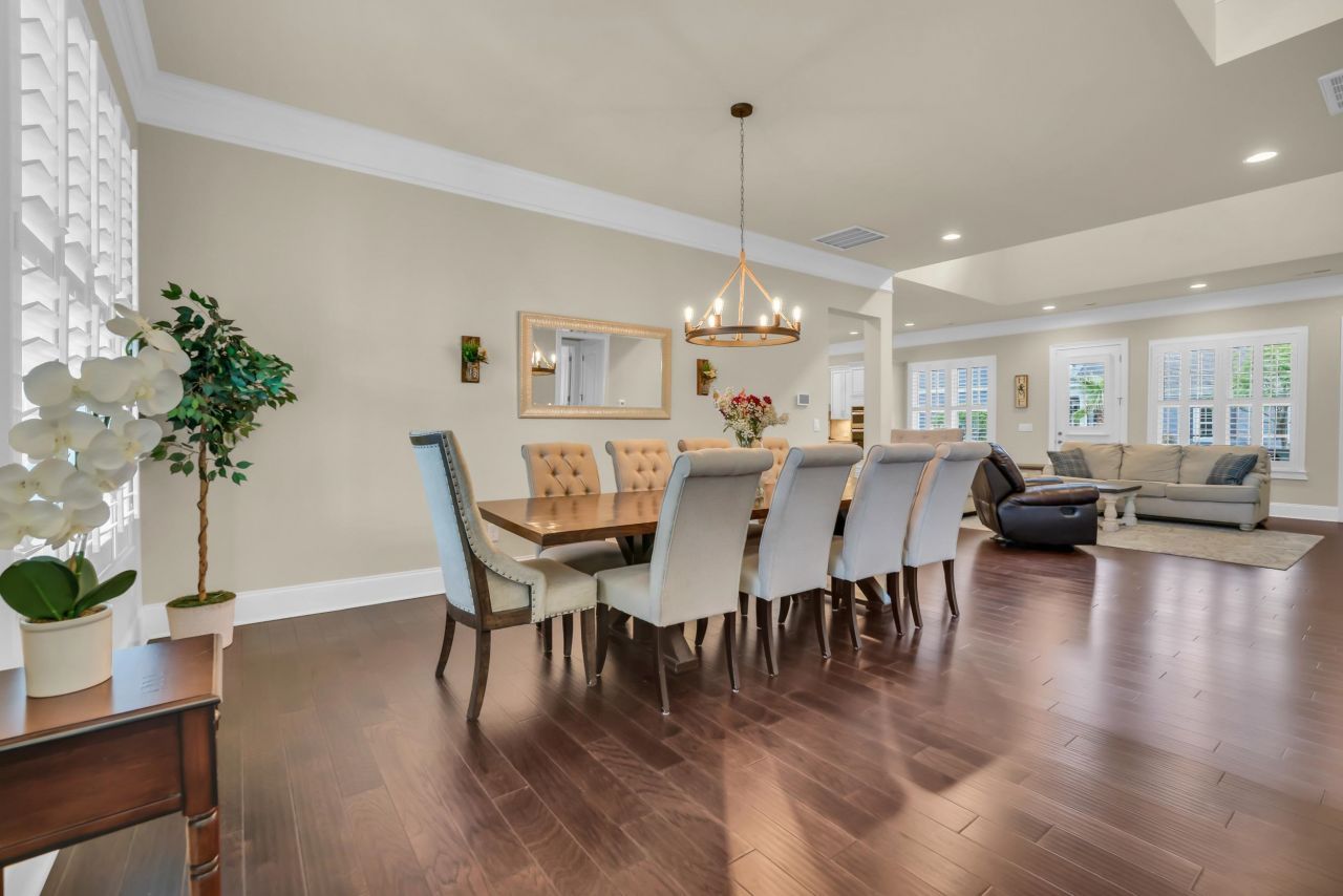 2004 Crow Field Ct. Photo 6