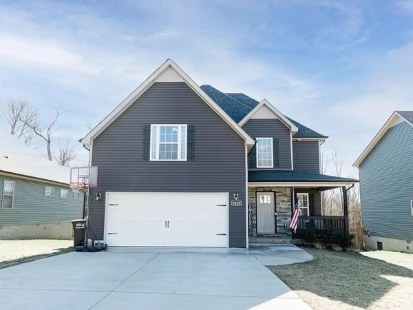 1839 Rains Rd , Clarksville, TN 37042