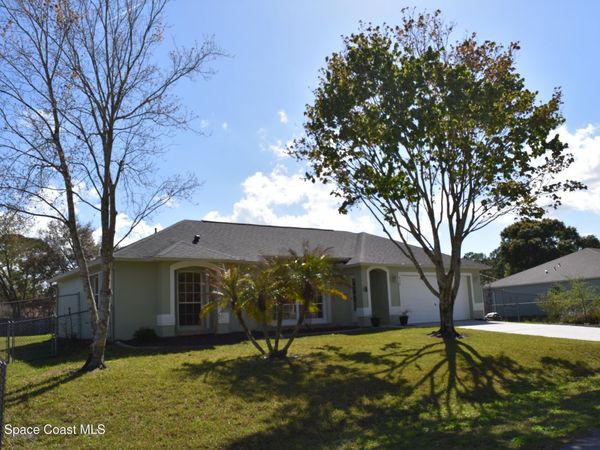 938 Commerce Road SE , Palm Bay, FL 32909