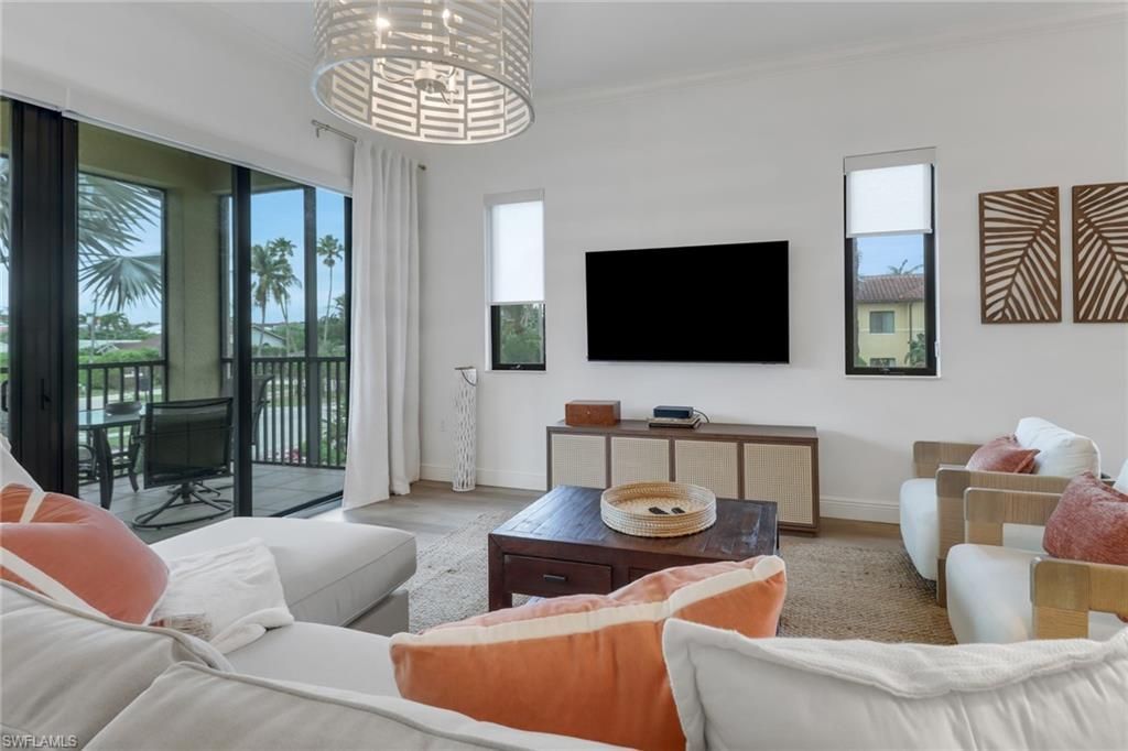 985 Sandpiper St , Unit I204, Naples, FL 34102 Photo