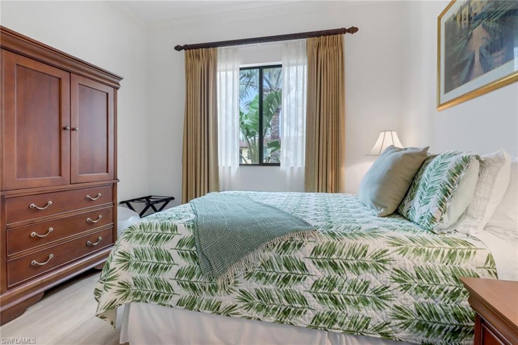 985 Sandpiper St , Unit I204, Naples, FL 34102 Photo