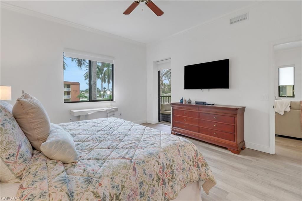 985 Sandpiper St , Unit I204, Naples, FL 34102 Photo