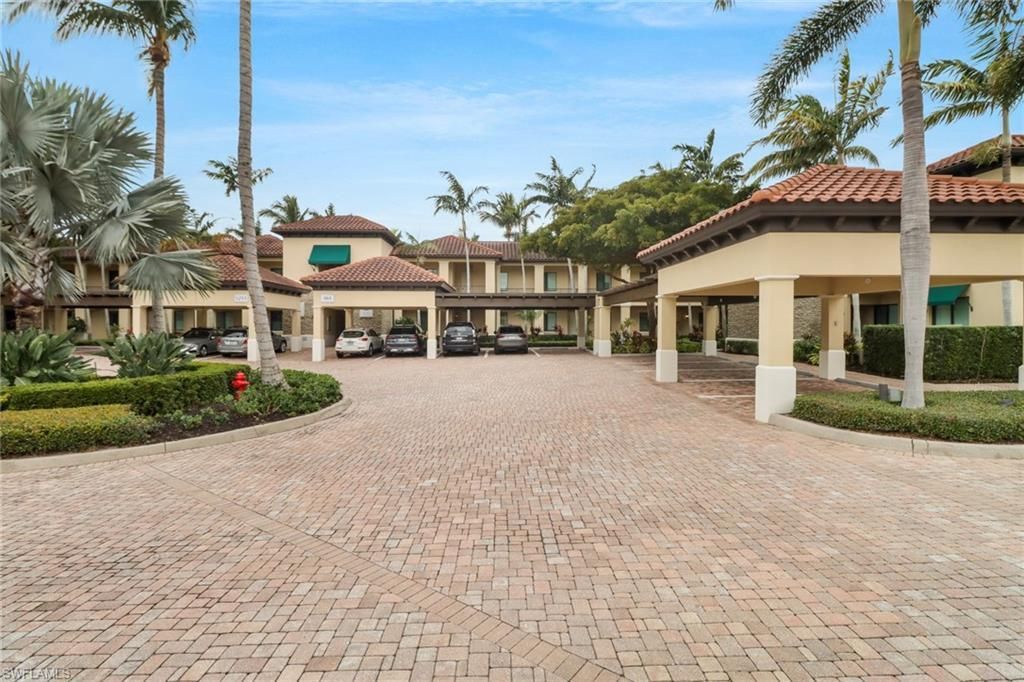 985 Sandpiper St , Unit I204, Naples, FL 34102 Photo