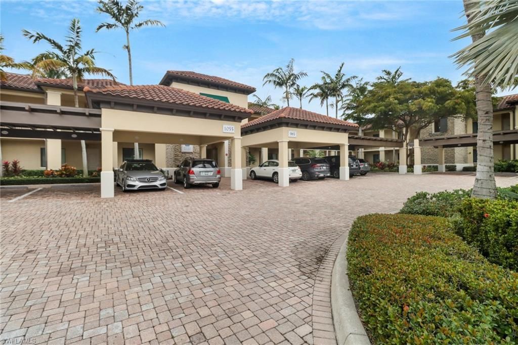 985 Sandpiper St , Unit I204, Naples, FL 34102 Photo