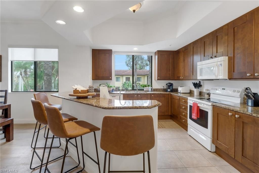 985 Sandpiper St , Unit I204, Naples, FL 34102 Photo