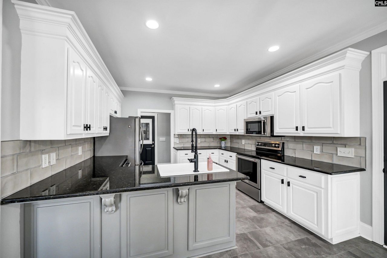 152 Inverness Drive Photo 12