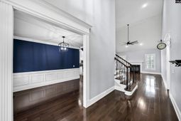 152 Inverness Drive photo 4