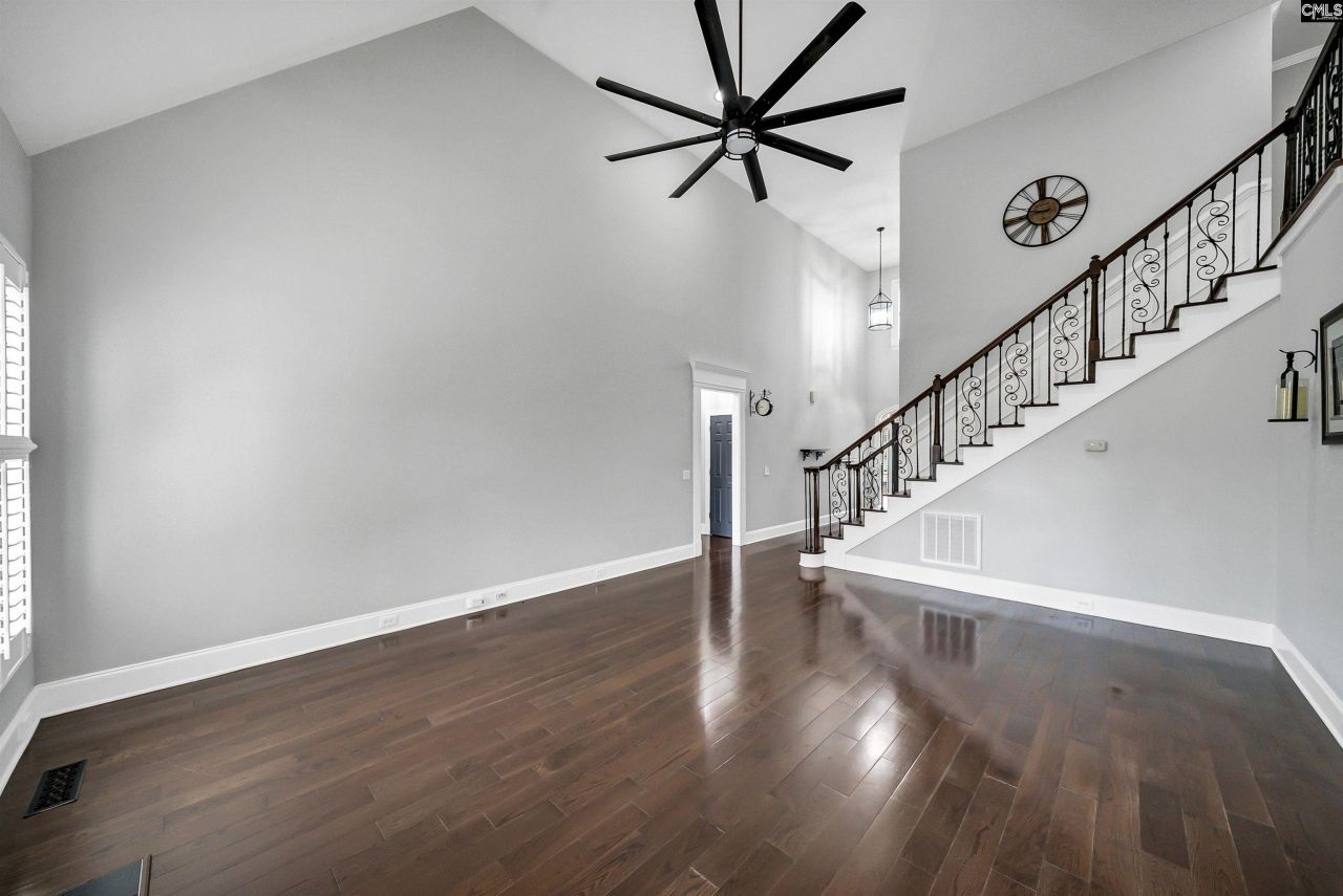 152 Inverness Drive Photo 6