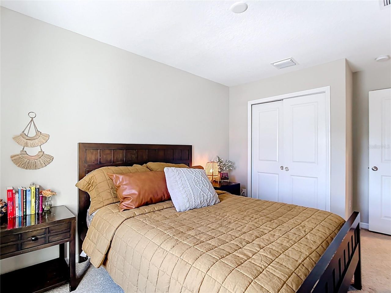 10525 Oakside Drive , Palmetto, FL 34221 Photo