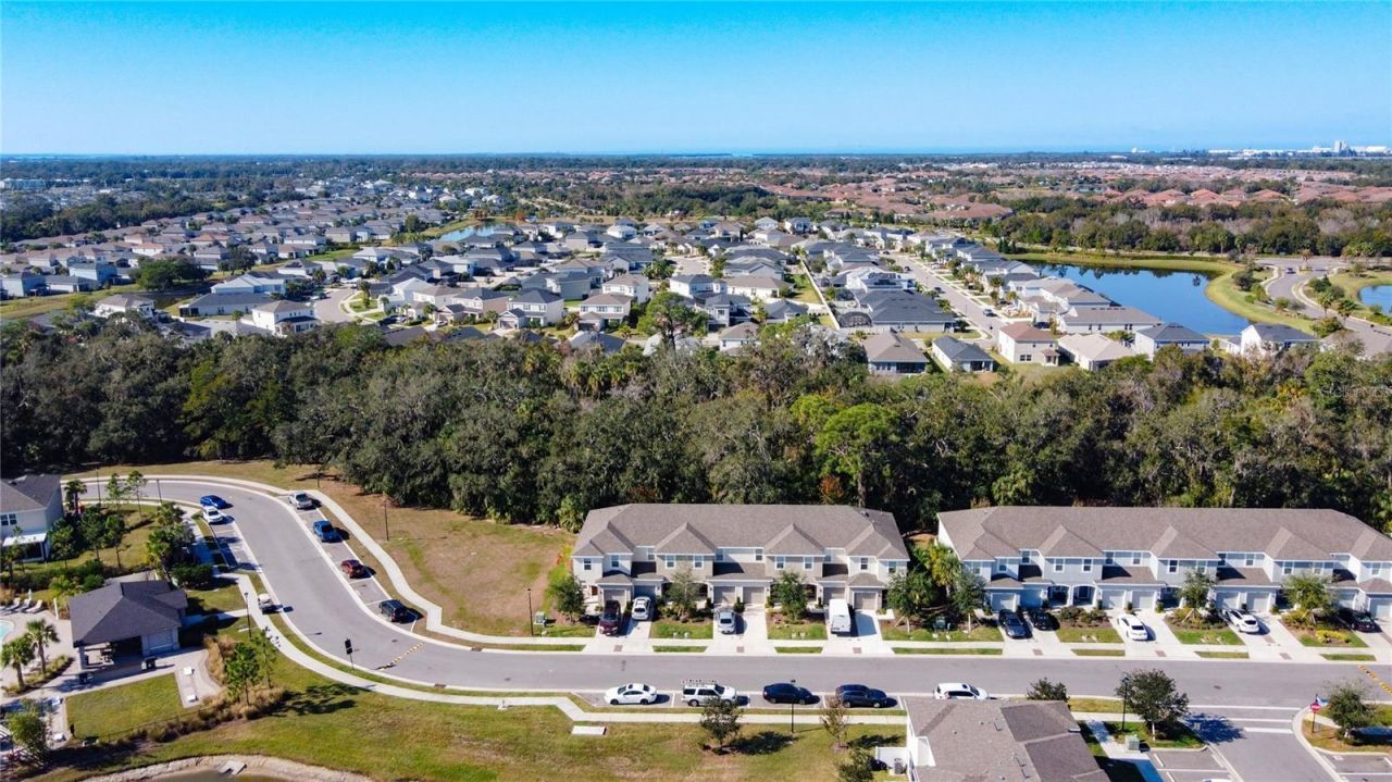 10525 Oakside Drive , Palmetto, FL 34221 Photo