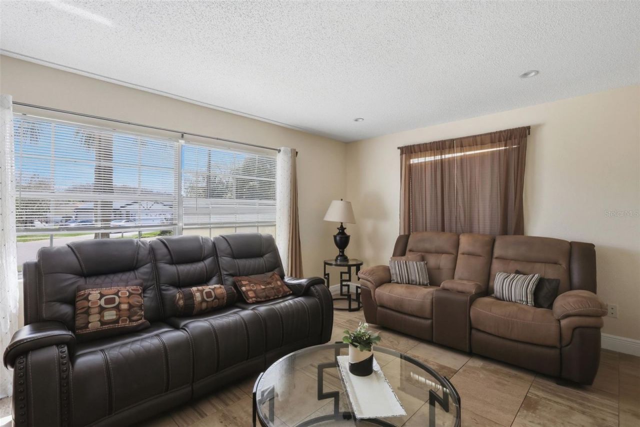 2732 Hidden Cove Court, Orlando, FL 32822 Photo