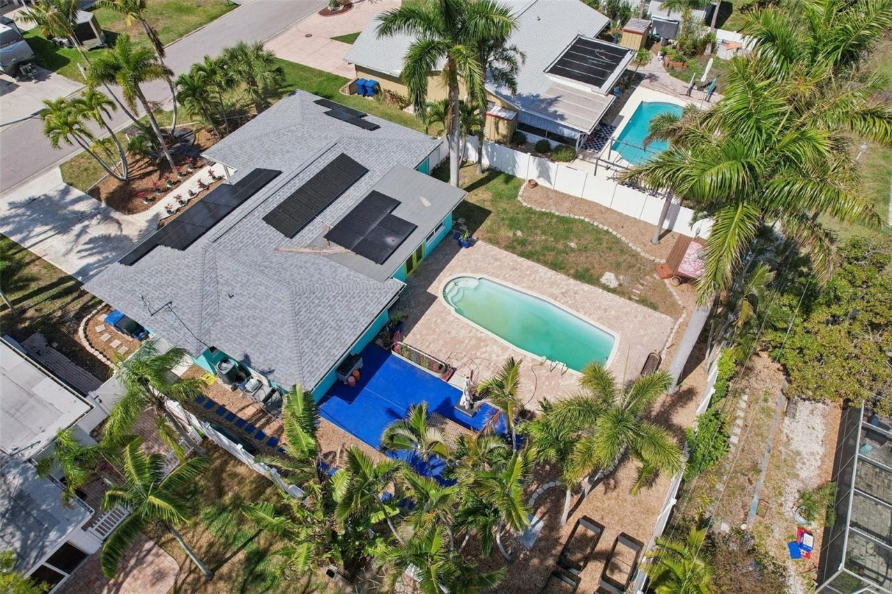 6950 Grande Vista Way S, Saint Petersburg, FL 33707 Photo