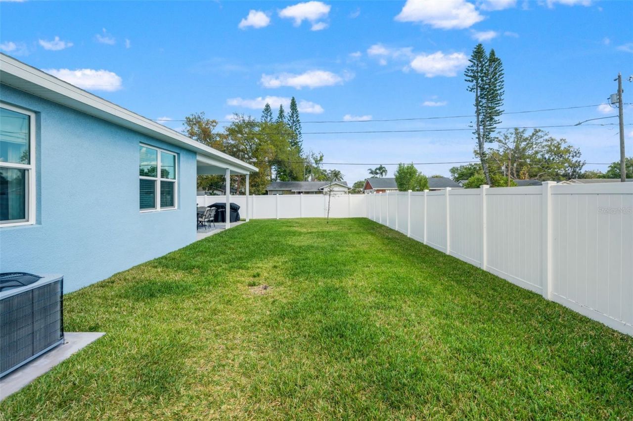 5210 94th Avenue N, Pinellas Park, FL 33782 Photo