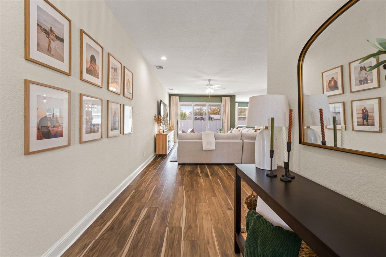 5210 94th Avenue N, Pinellas Park, FL 33782 Photo