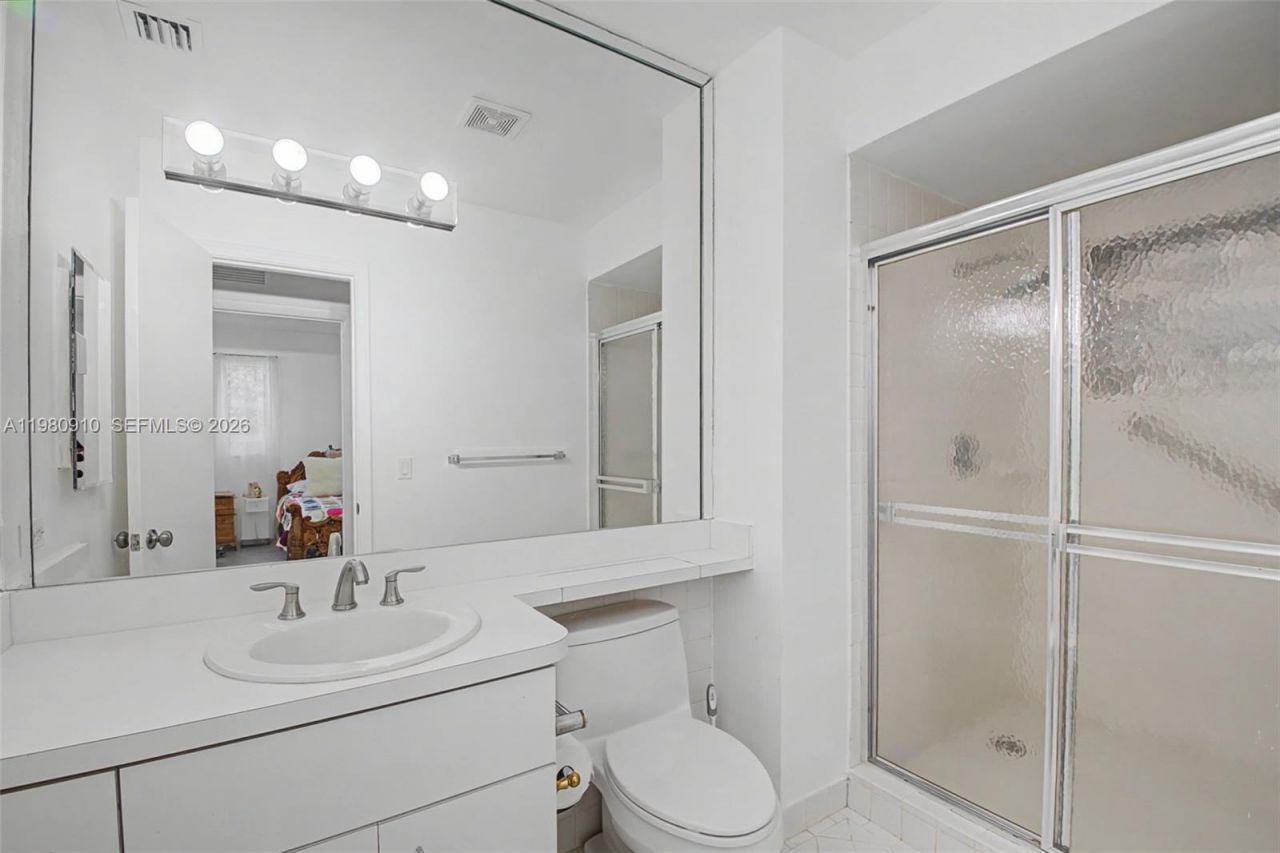 8241 SW 146th St, Palmetto Bay, FL 33158 Photo
