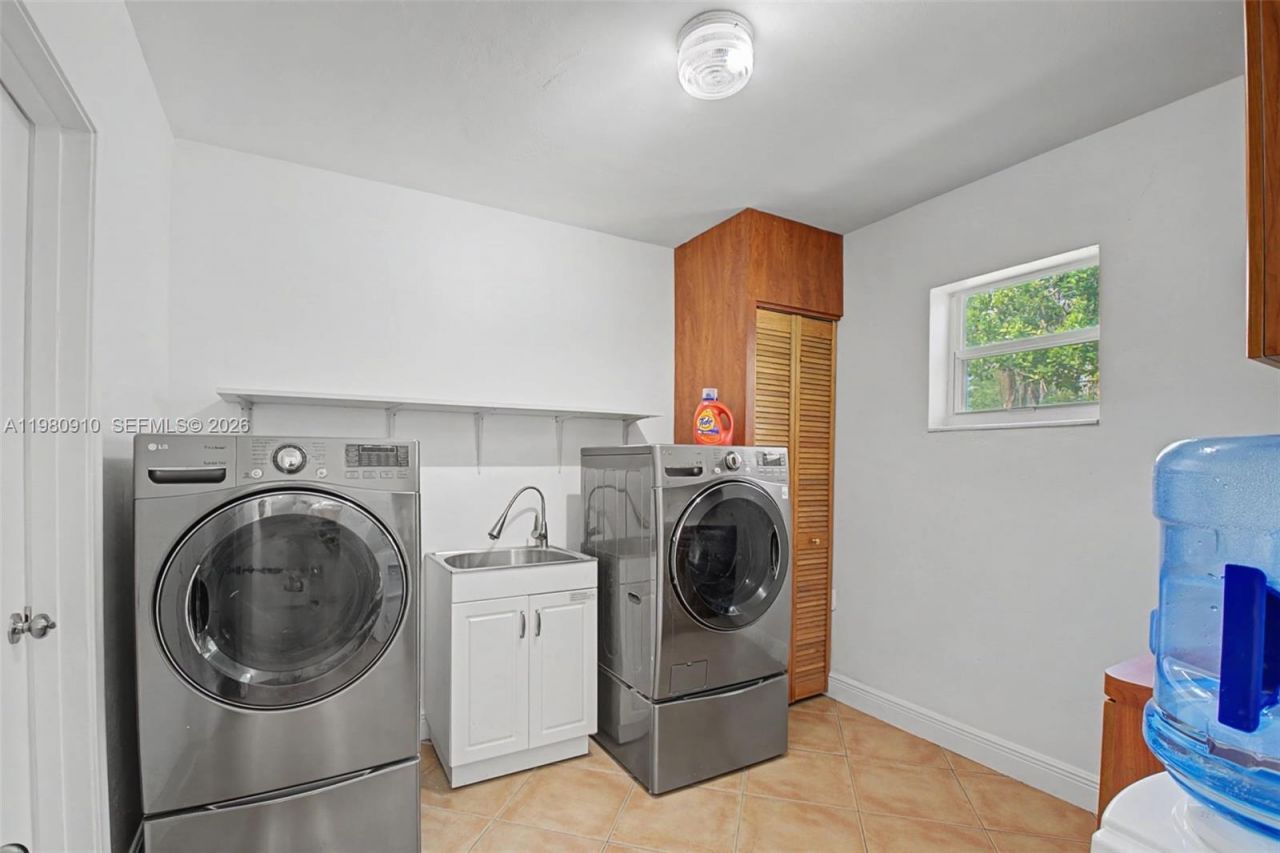 8241 SW 146th St , Palmetto Bay, FL 33158 Photo