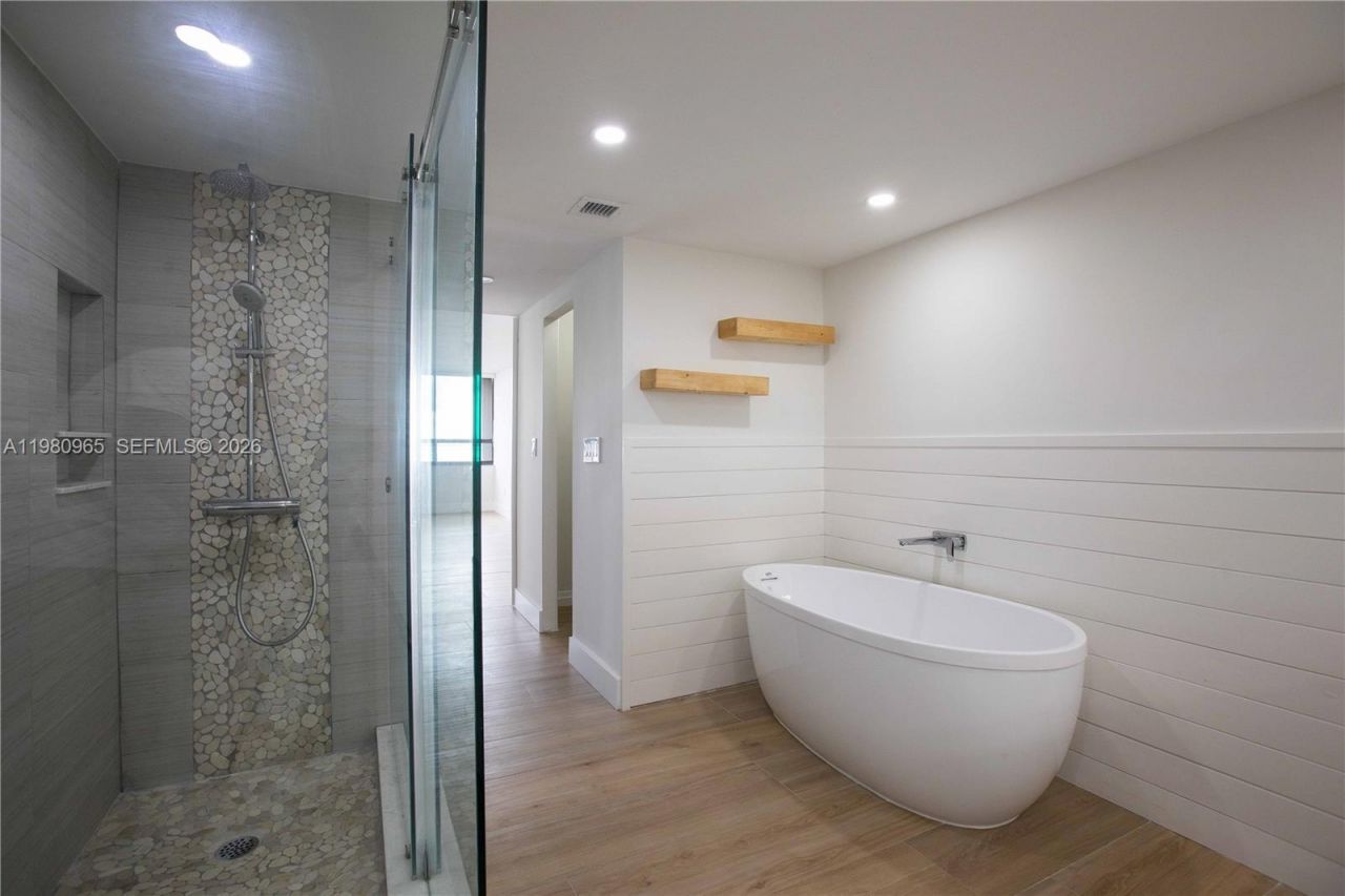 3 Grove Isle Dr , Unit C707, Miami, FL 33133 Photo