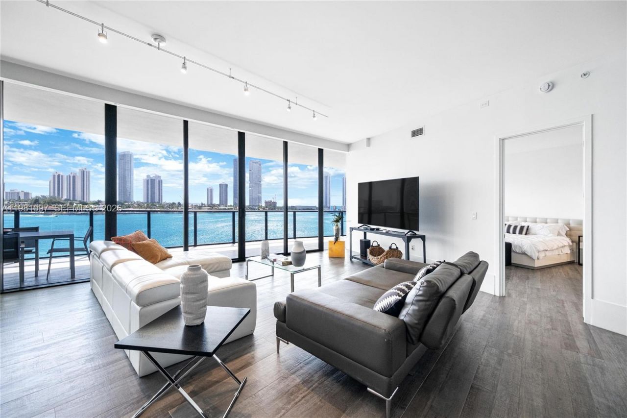5500 Island Estates Dr, Unit 504, Aventura, FL 33160 Photo