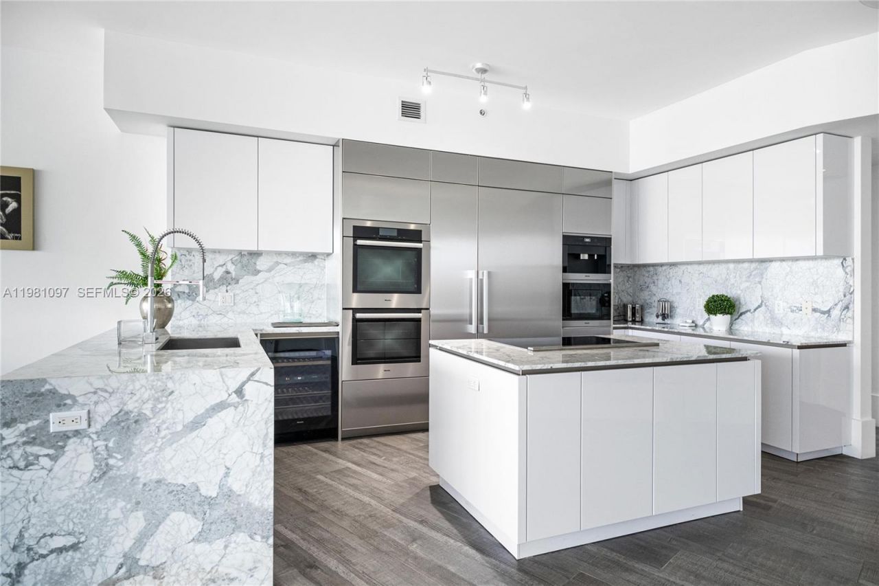 5500 Island Estates Dr, Unit 504, Aventura, FL 33160 Photo