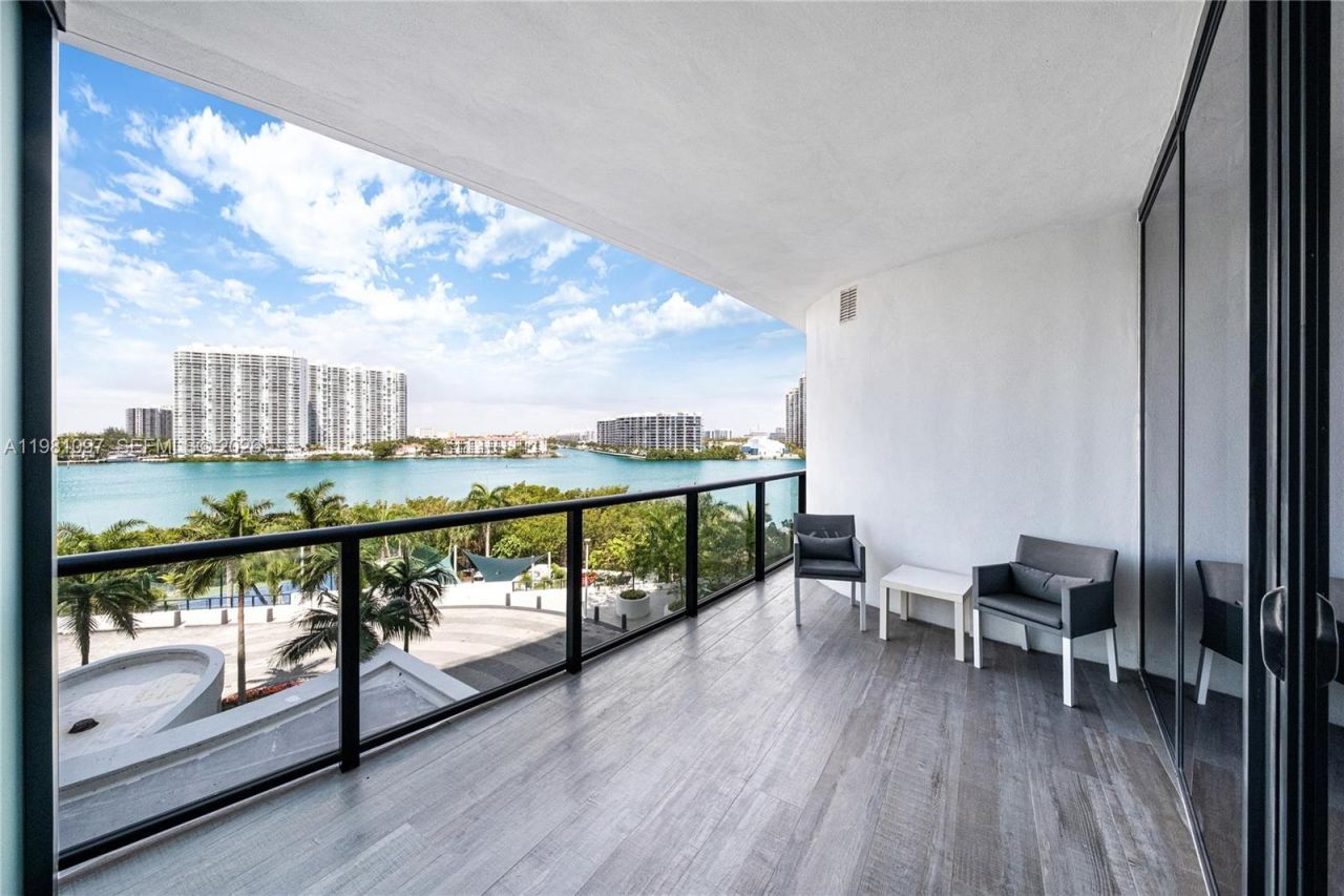5500 Island Estates Dr, Unit 504, Aventura, FL 33160 Photo