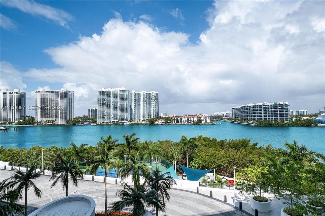5500 Island Estates Dr, Unit 504, Aventura, FL 33160 Photo