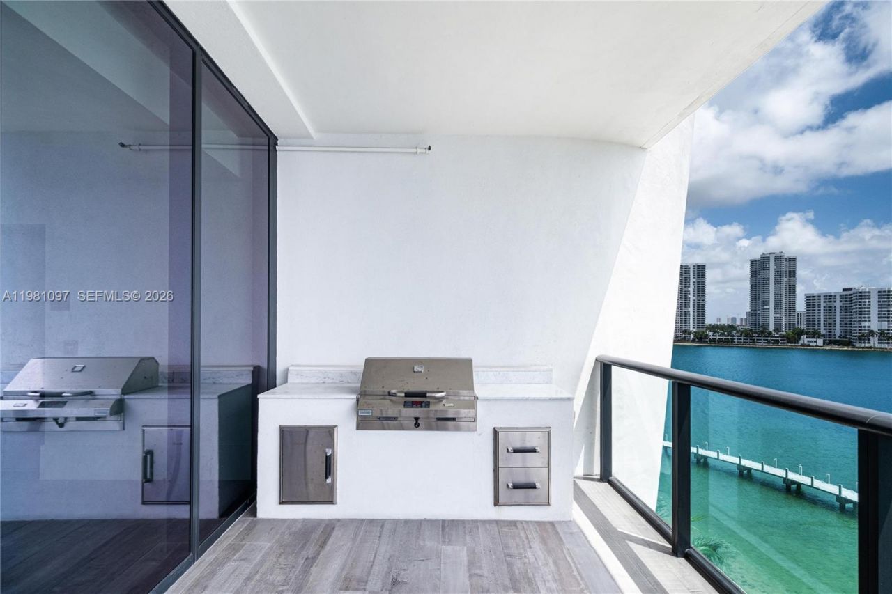 5500 Island Estates Dr, Unit 504, Aventura, FL 33160 Photo