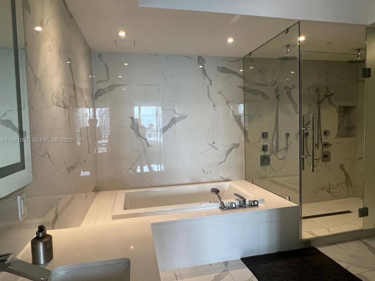 5500 Island Estates Dr, Unit 504, Aventura, FL 33160 Photo