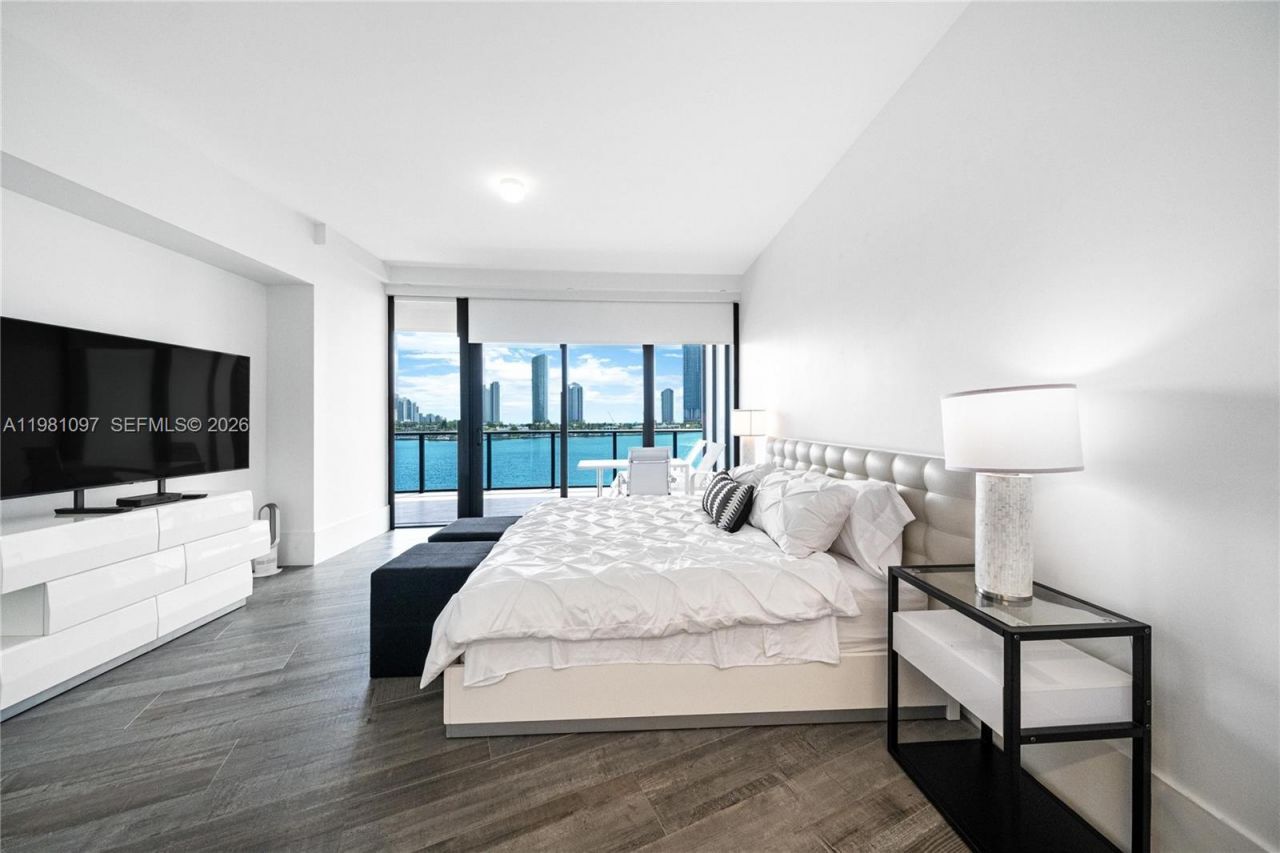 5500 Island Estates Dr, Unit 504, Aventura, FL 33160 Photo