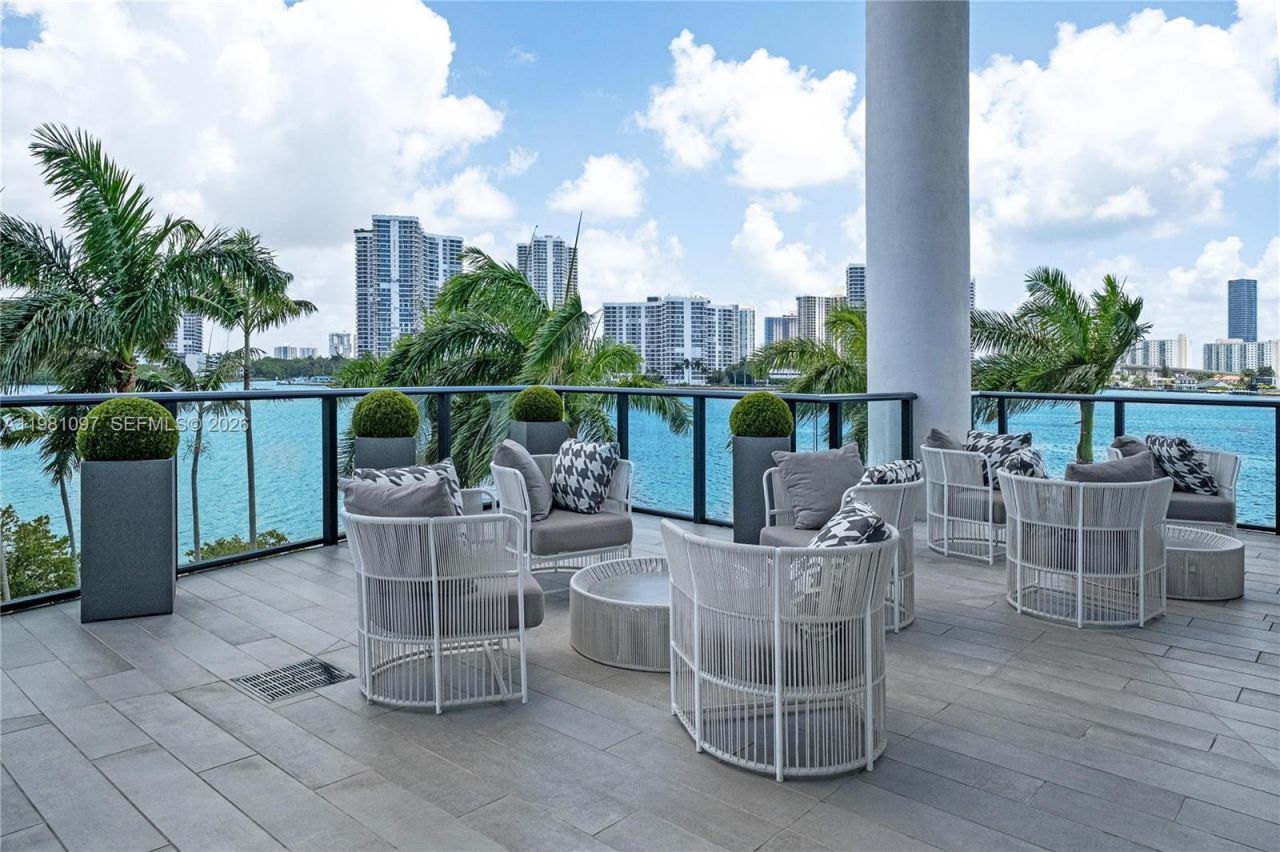 5500 Island Estates Dr, Unit 504, Aventura, FL 33160 Photo