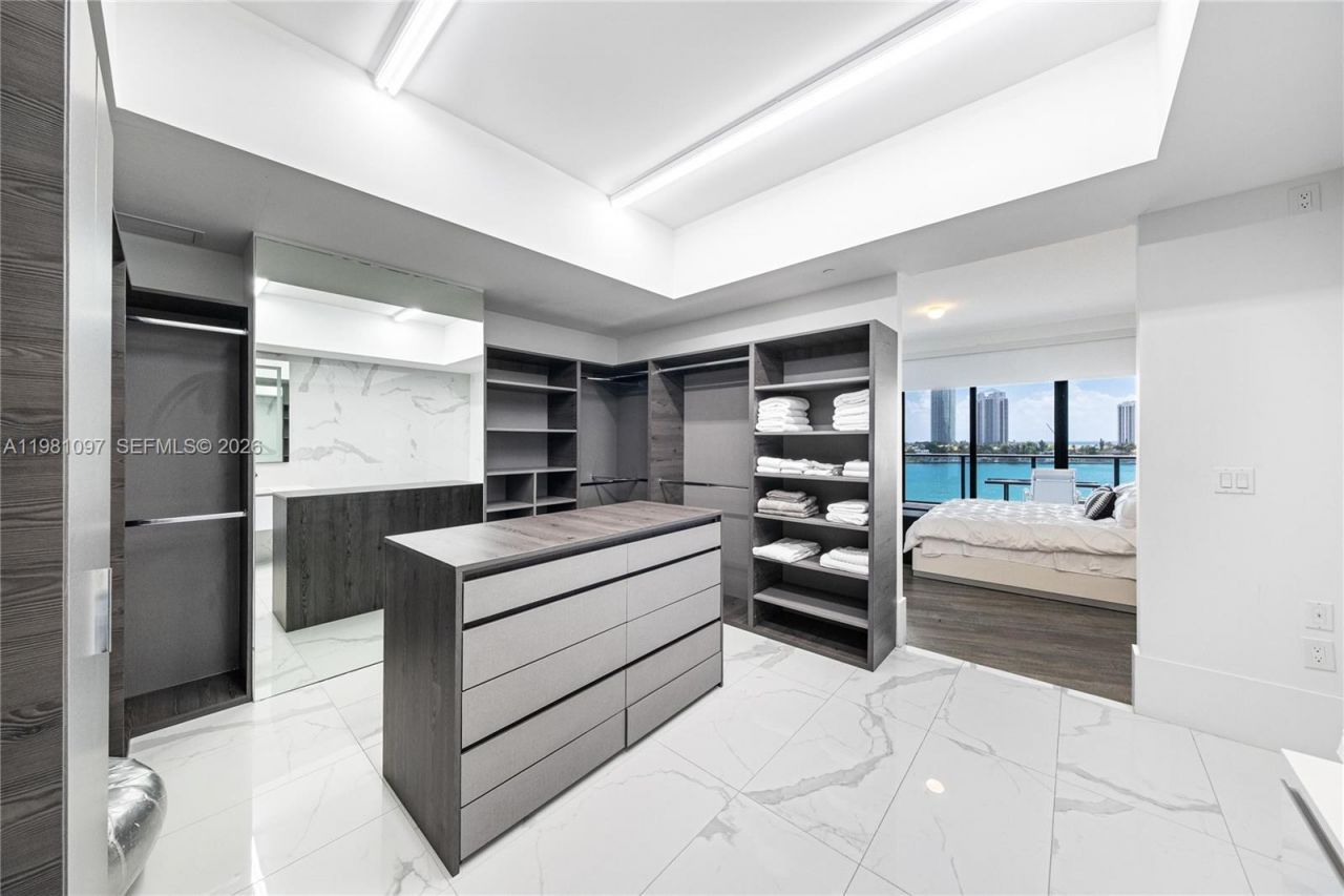5500 Island Estates Dr, Unit 504, Aventura, FL 33160 Photo