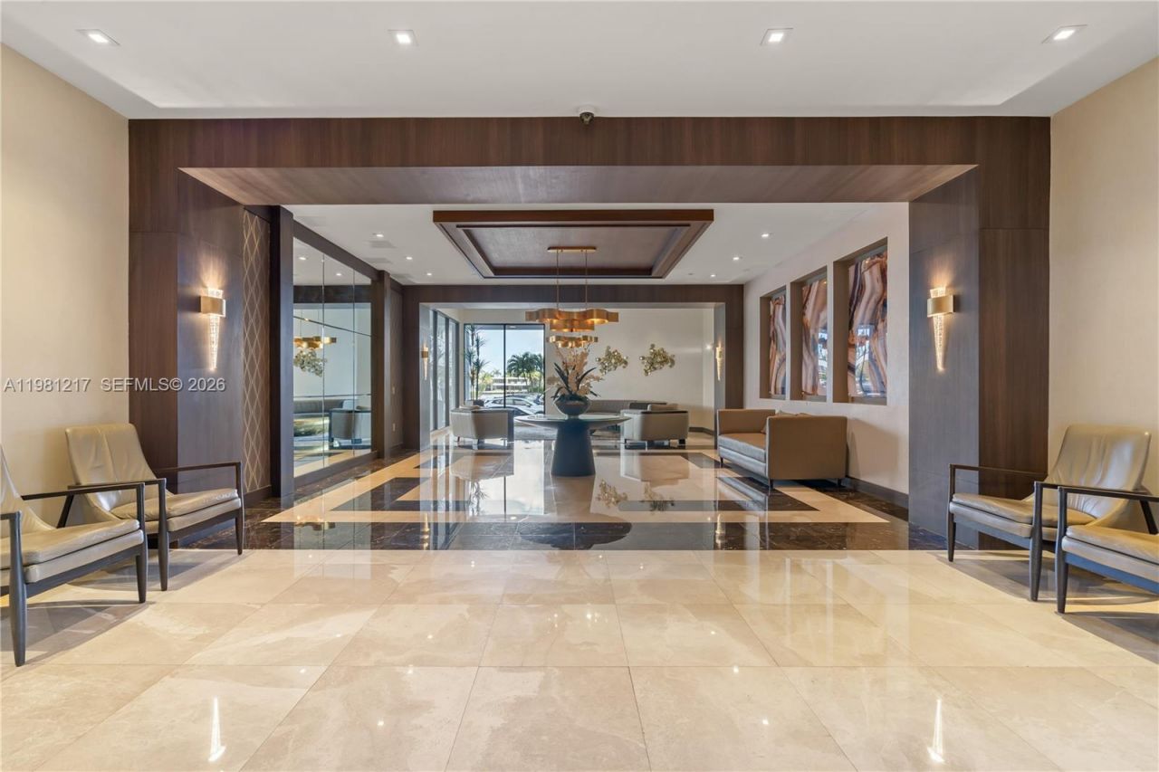 20505 E Country Club Dr, Unit 833, Aventura, FL 33180 Photo