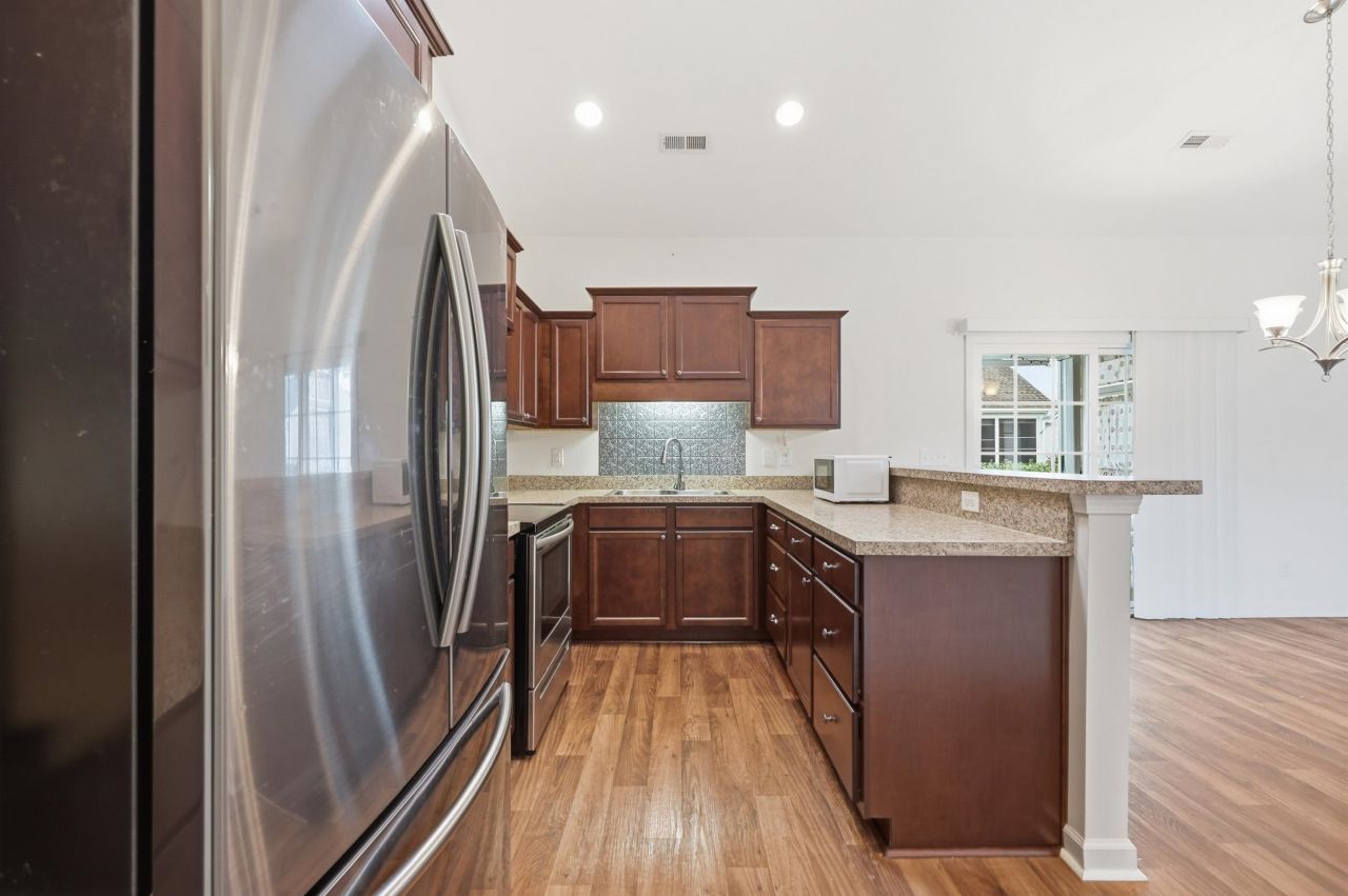 836 Ingle Nook Ln. Photo 11