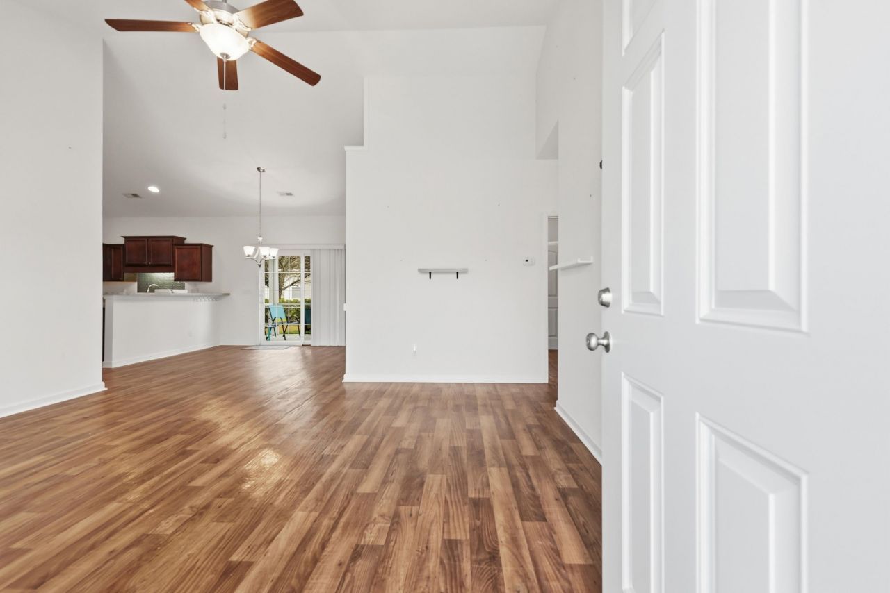 836 Ingle Nook Ln. Photo 4