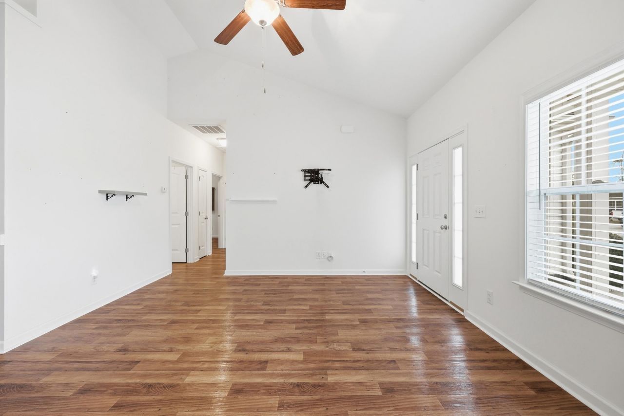 836 Ingle Nook Ln. Photo 5