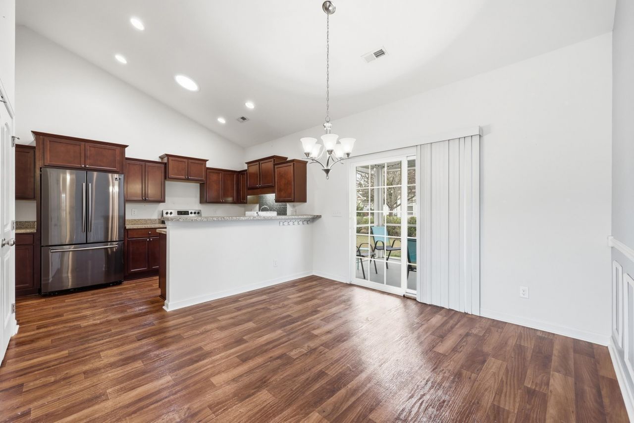 836 Ingle Nook Ln. Photo 9