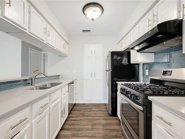 3839 SE Dry Creek DR, Unit 244, Austin, TX 78731