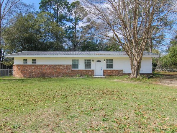 48 Forest Avenue, Butler, GA 31006