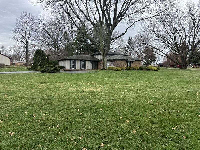 4607 S Plateau Drive, Springfield, OH 45502 Photo 4