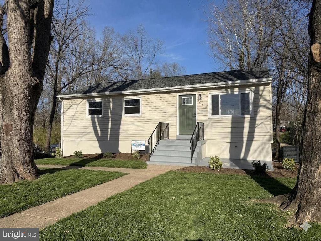 7405 Albemarle Drive, Manassas, VA 20111 Main Photo