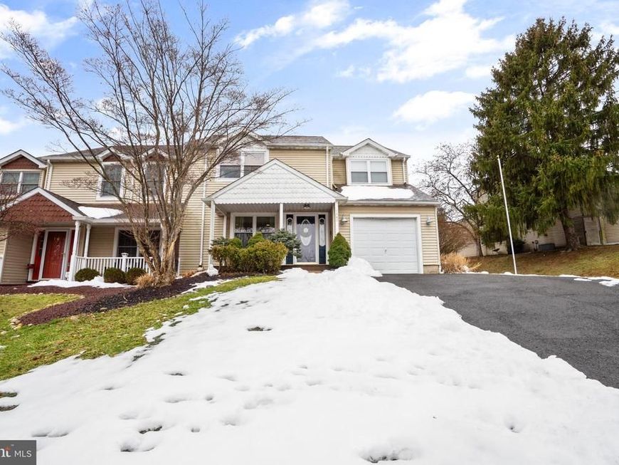 105 S Timber Road, Southampton, PA 18966 Main Photo