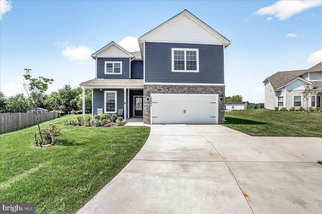 10042 Roulette Drive Drive, Hagerstown, MD 21740 Main Photo