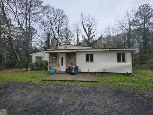 2573 Bonds Lake Rd, Conyers, GA 30012