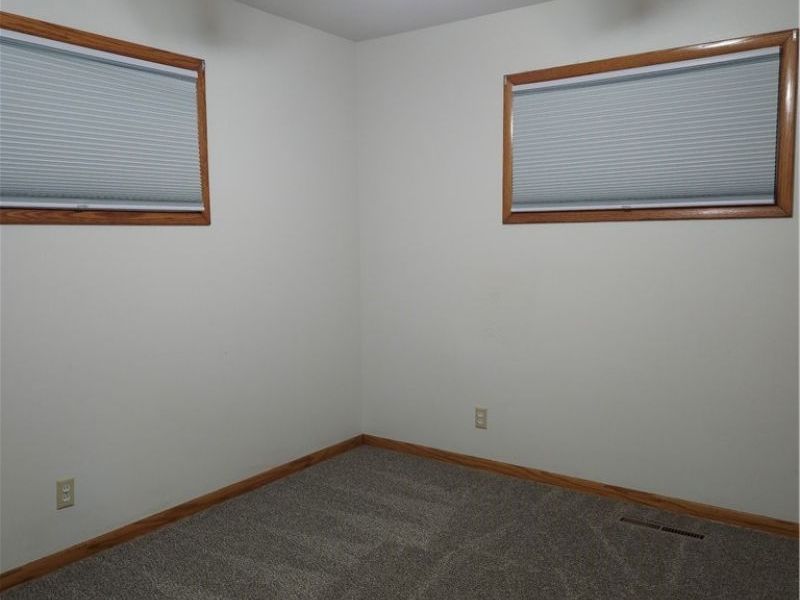 567 Stetler Avenue , Akron, OH 44312 Photo 13