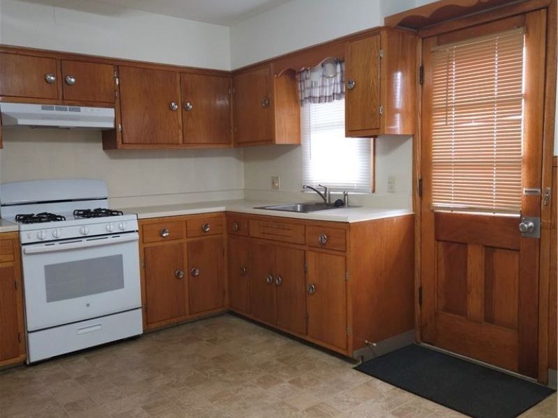 567 Stetler Avenue , Akron, OH 44312 Photo 5