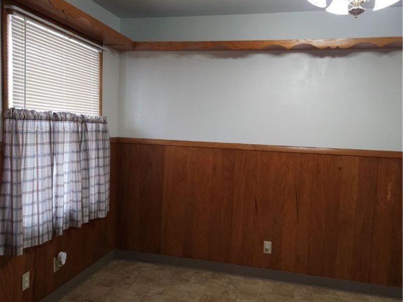 567 Stetler Avenue , Akron, OH 44312 Photo 8