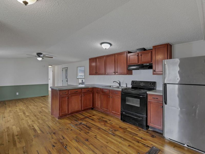 2445 Columbus Lancaster Road NW, Unit 383 Hemloc, Lancaster, OH 43130 Photo 16