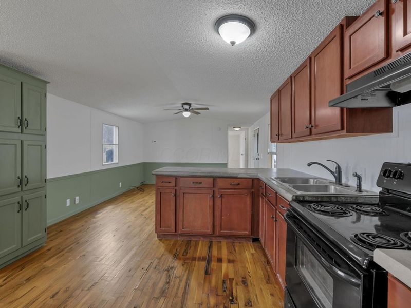 2445 Columbus Lancaster Road NW, Unit 383 Hemloc, Lancaster, OH 43130 Photo 17