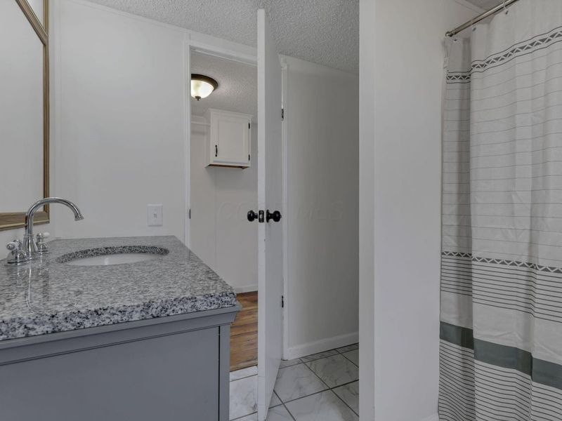 2445 Columbus Lancaster Road NW, Unit 383 Hemloc, Lancaster, OH 43130 Photo 23